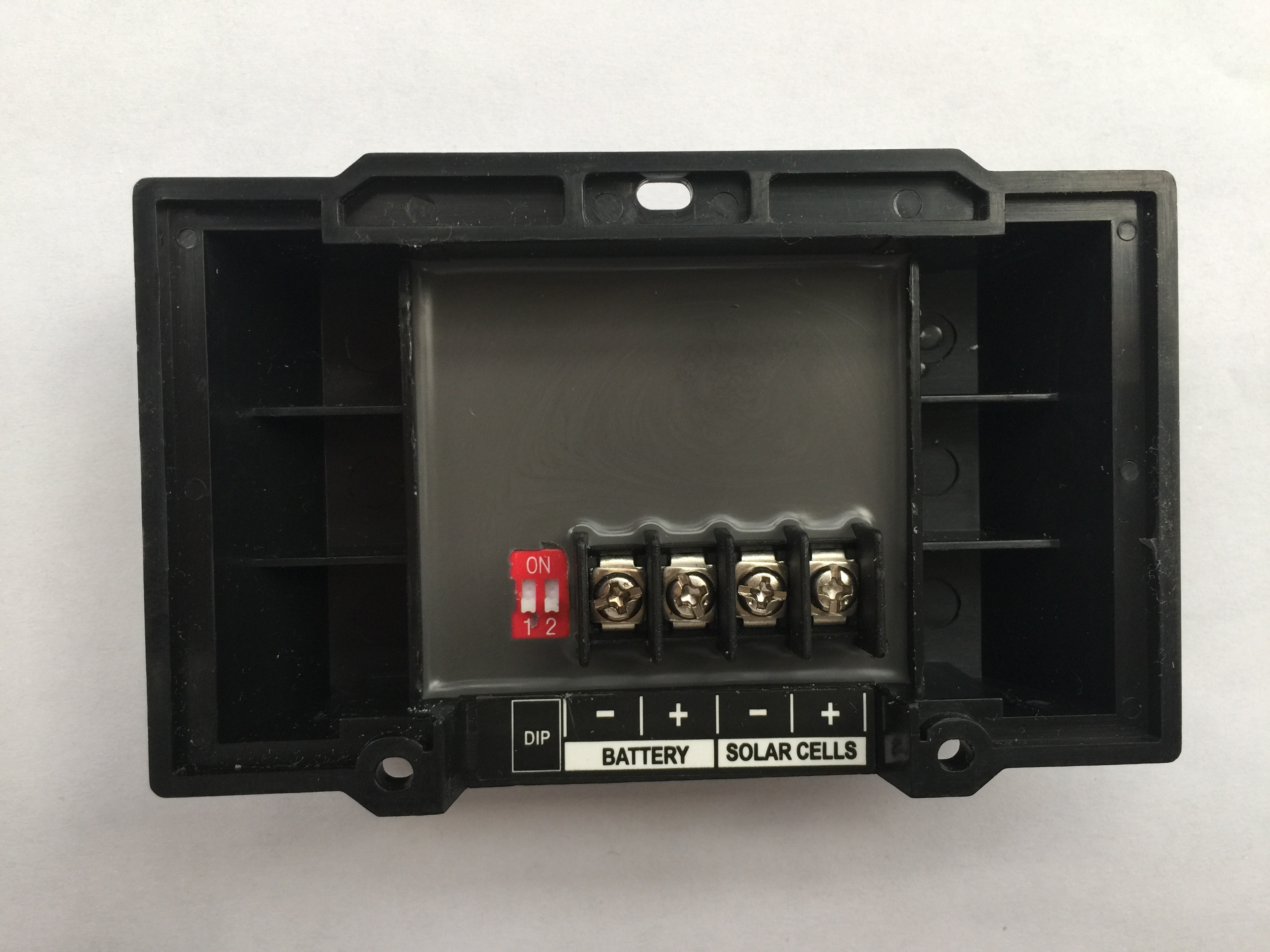 8A/12V Ditigal Solar Charge Controller